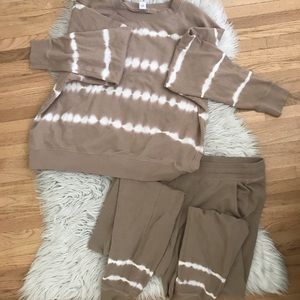 Old Navy matching sweatsuit